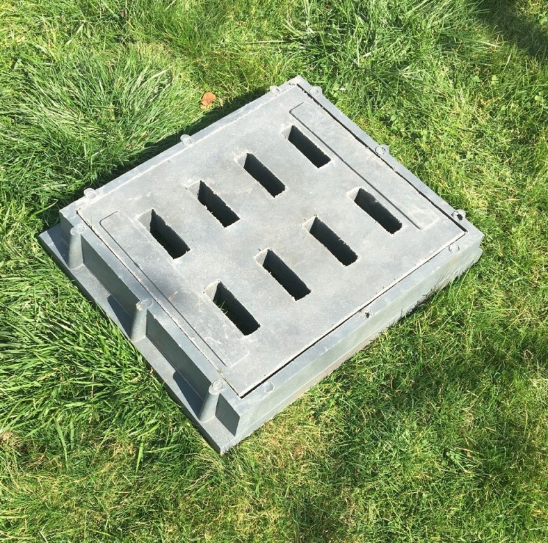 Polymer-concrete grids